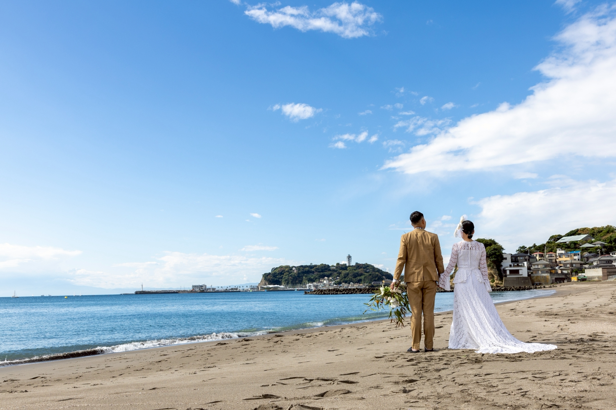 湘南フォトウエディング ビーチ後ろ姿